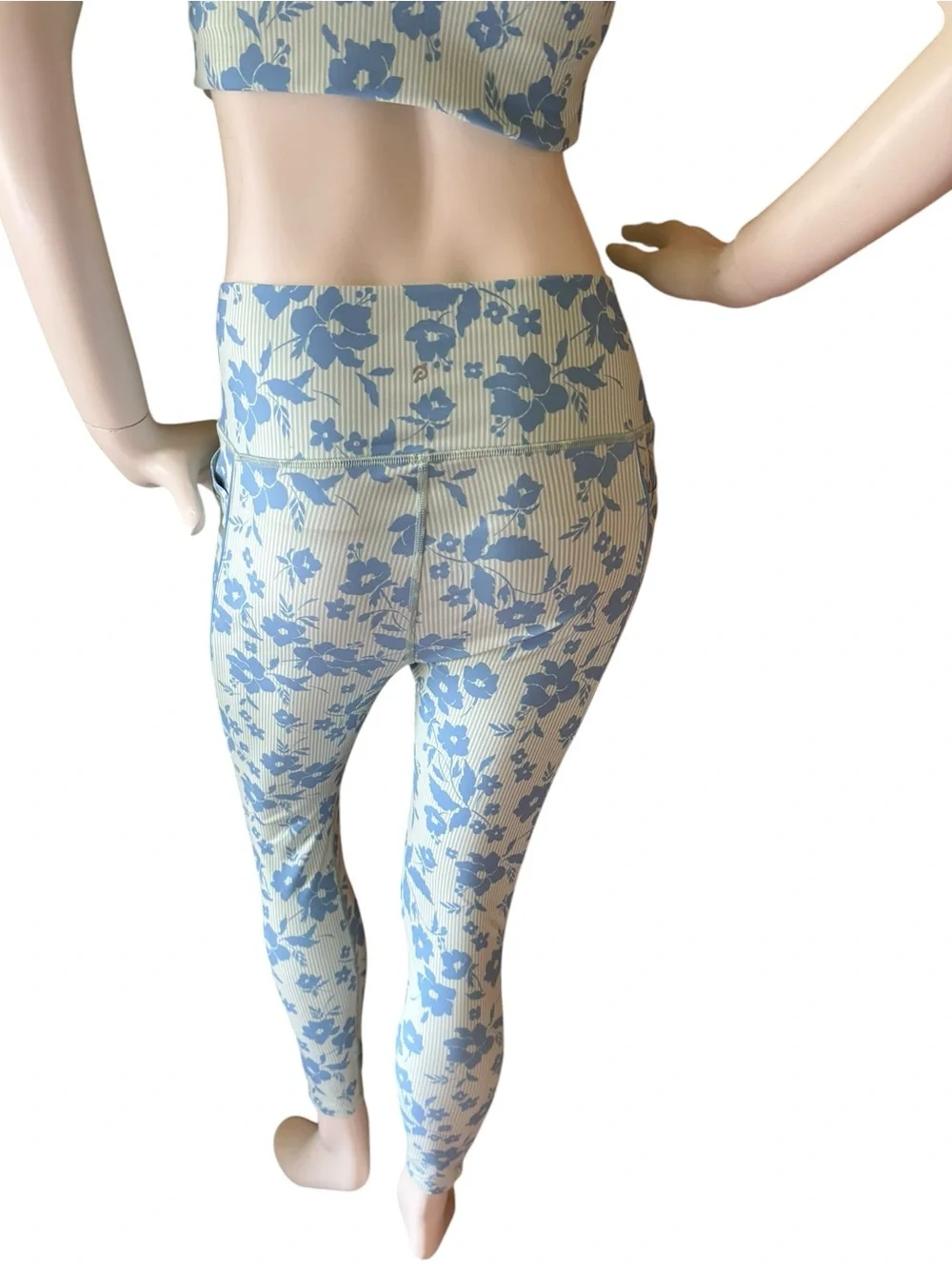 Peloton Blue Floral on Cream/Green Striped Women's Sports Bra & Leggings Set, M